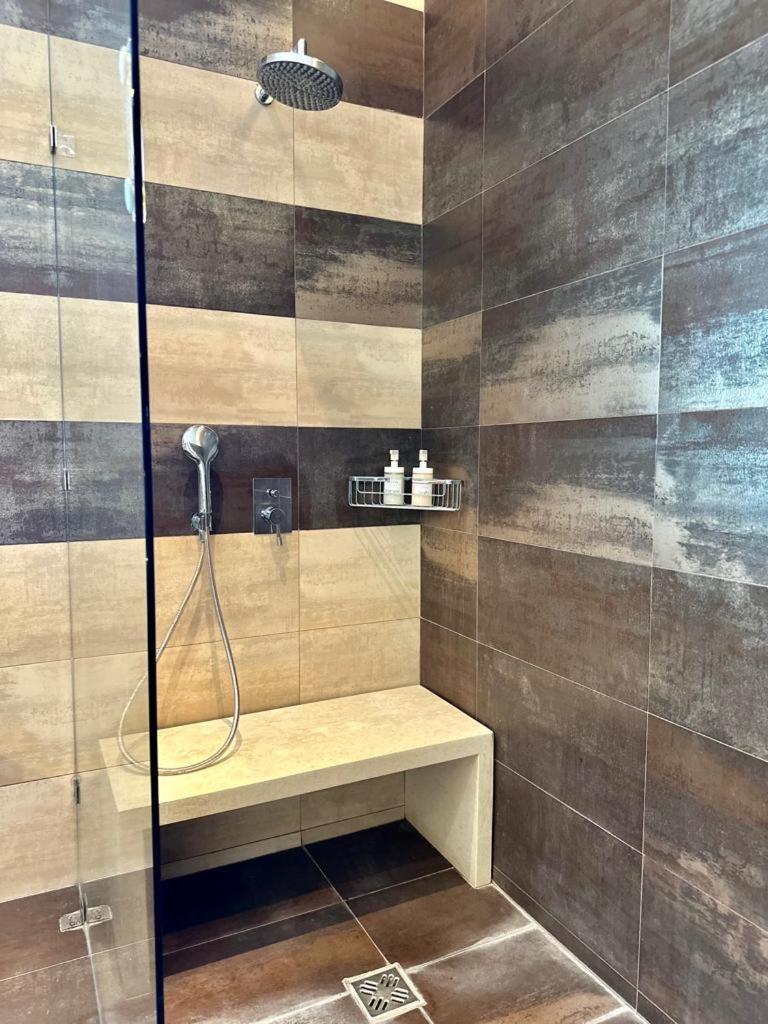 Leblanc Luxurious Beachfront Villa, Gcollectiongr Ermioni Esterno foto