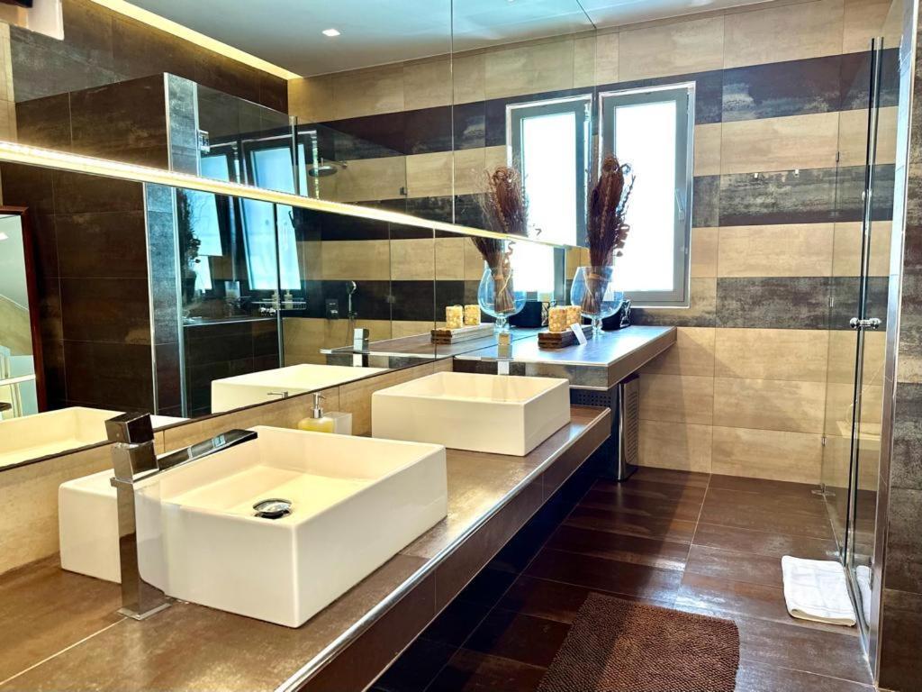 Leblanc Luxurious Beachfront Villa, Gcollectiongr Ermioni Esterno foto