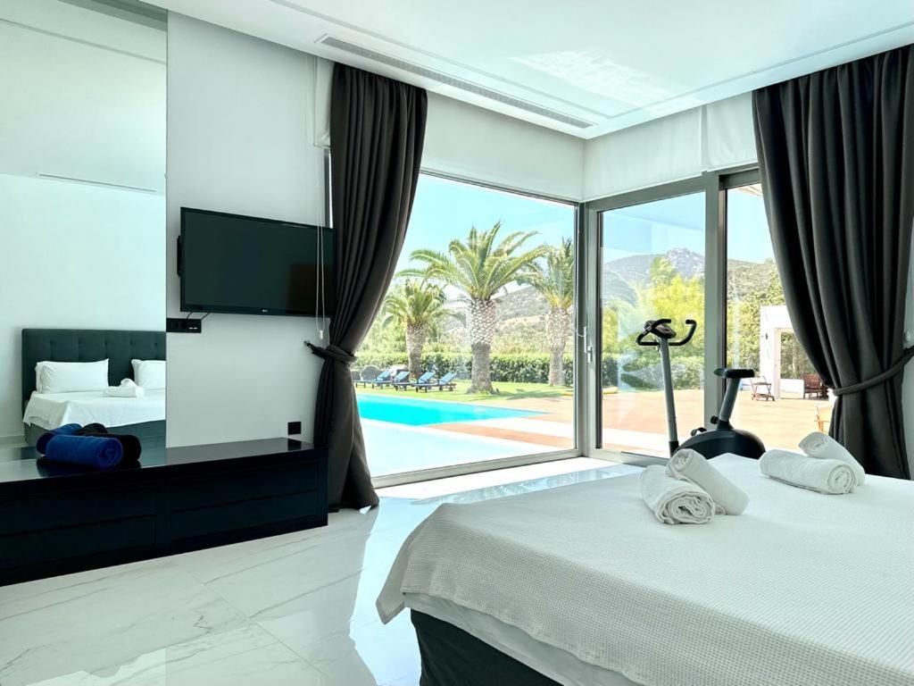 Leblanc Luxurious Beachfront Villa, Gcollectiongr Ermioni Esterno foto