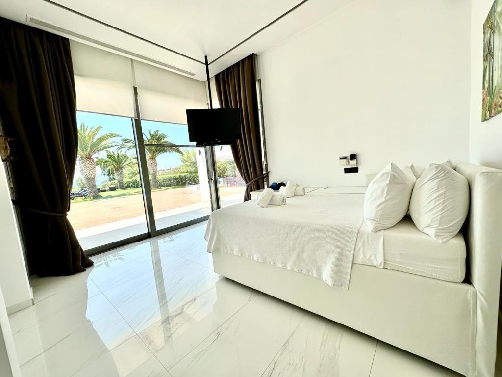 Leblanc Luxurious Beachfront Villa, Gcollectiongr Ermioni Esterno foto